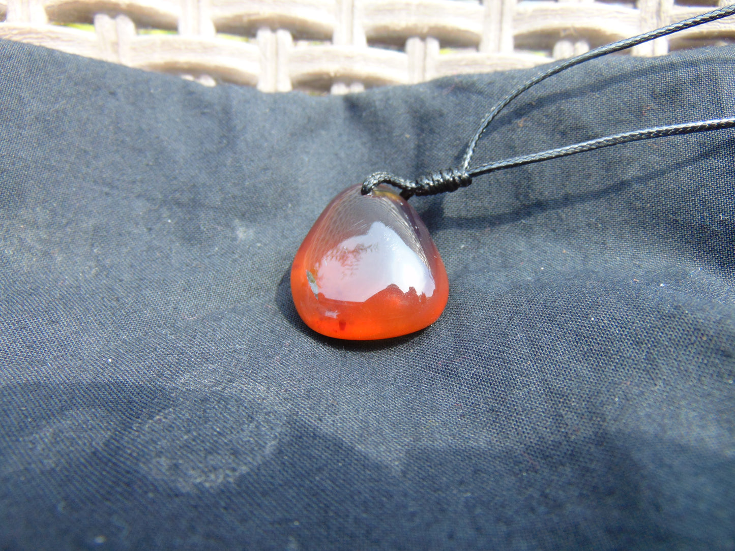 6 gram Pendant Indonesian Red Amber for Healing 25Y361