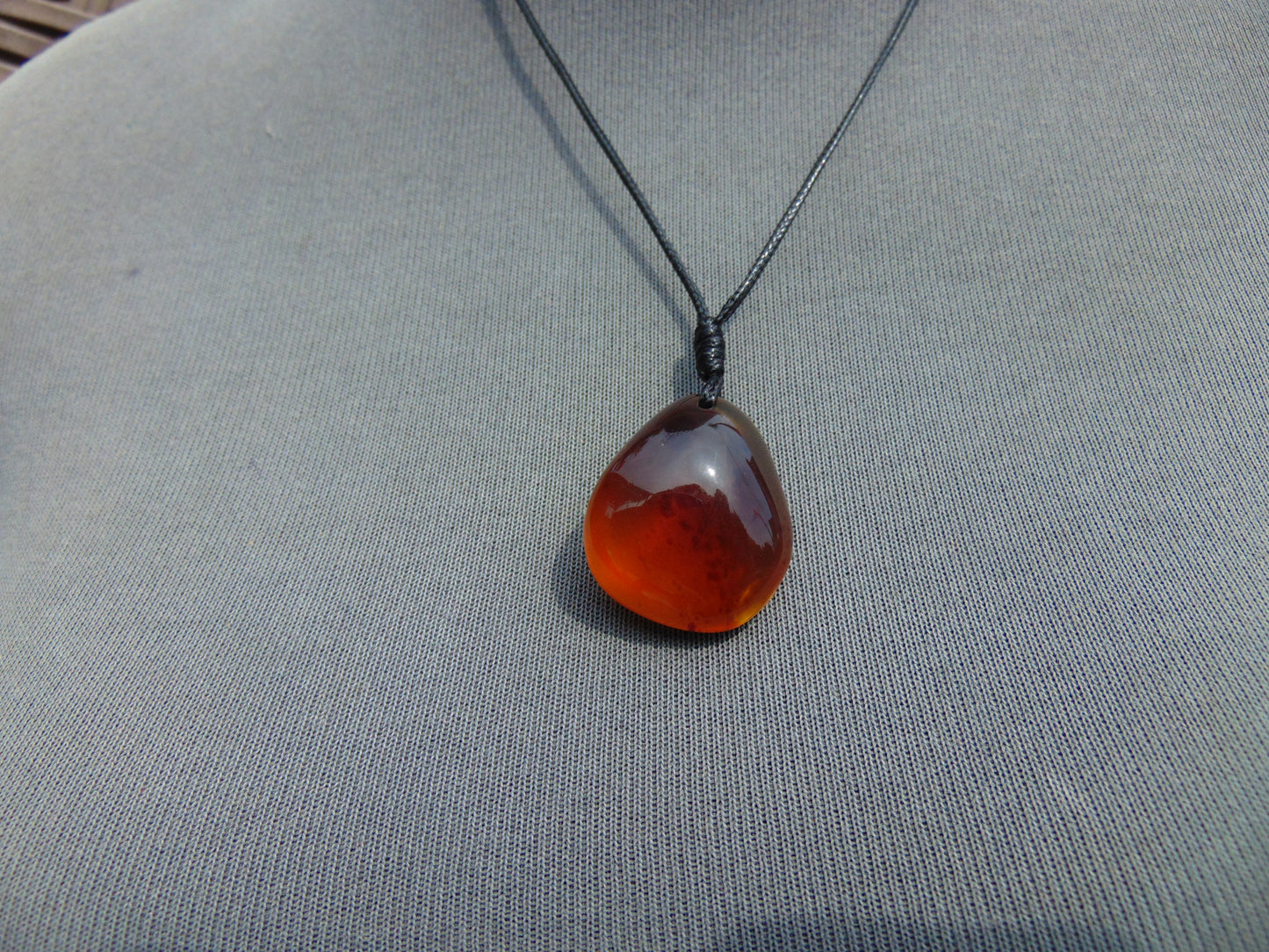 6 gram Pendant Indonesian Red Amber for Healing 25Y361