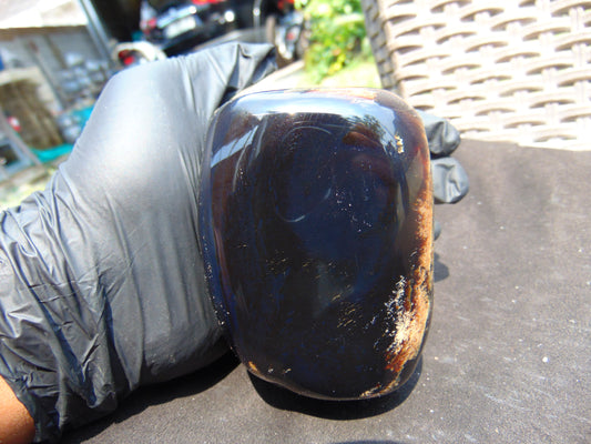 338 gr Polished Stone Indonesian Blue Amber for Healing 25A175