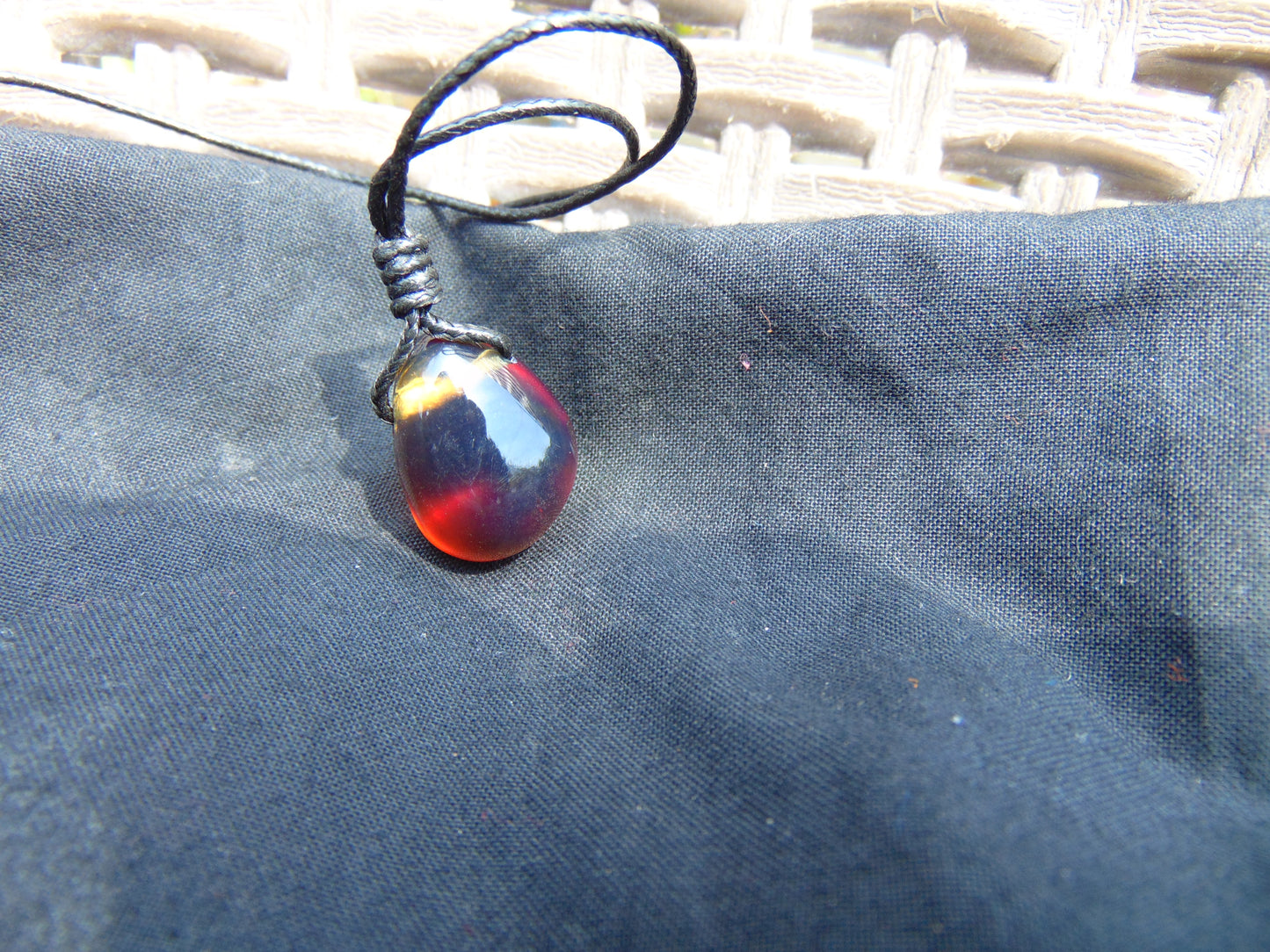 3 gram Pendant Indonesian Blue Red Amber for Healing 25Y373