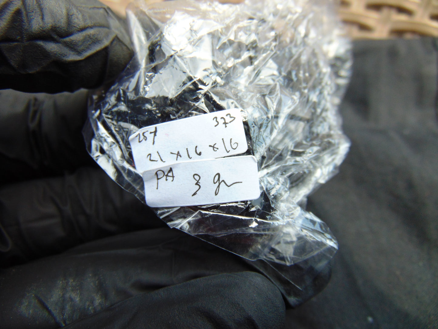 3 gram Pendant Indonesian Blue Red Amber for Healing 25Y373