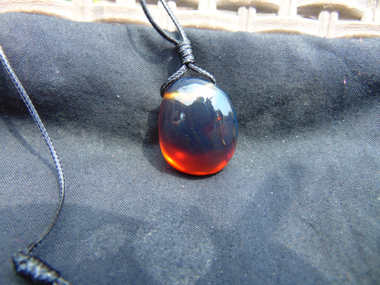 6 gram Pendant Indonesian Crystal Blue Red Amber for Healing 26A126