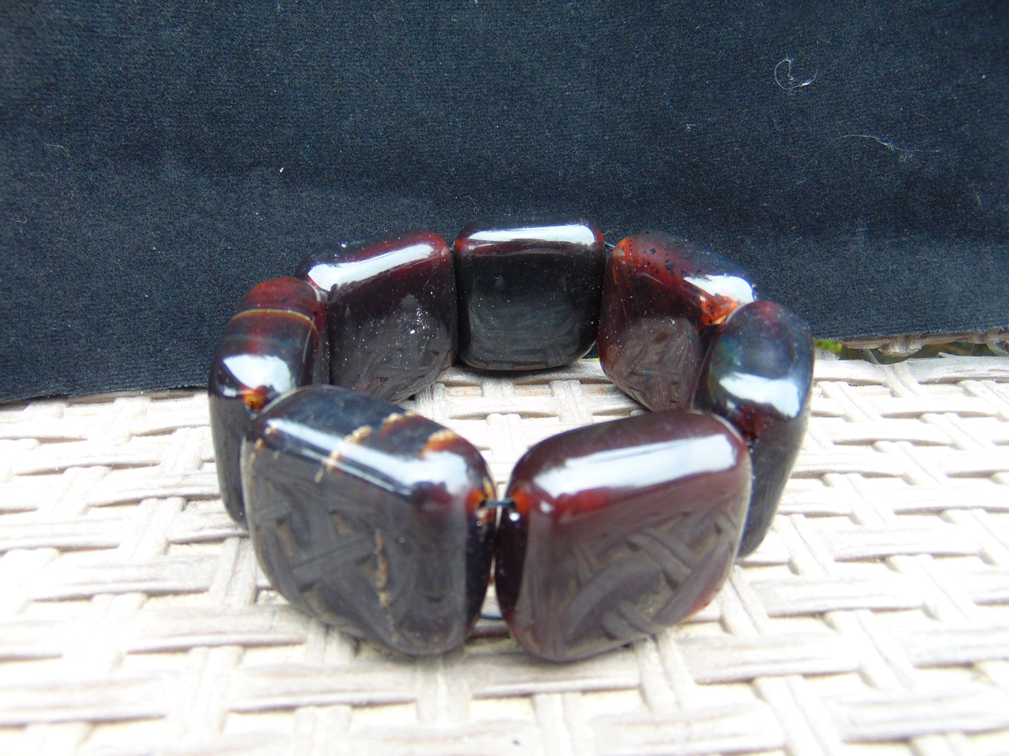 112 gr 7 Square Beads Bangle Indonesian Amber for Healing 26BE2