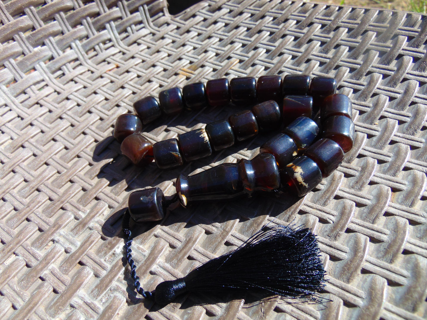 98 gr Komboloi Rosary 23 Beads Indonesian Dark Red Amber for Healing 26COA04
