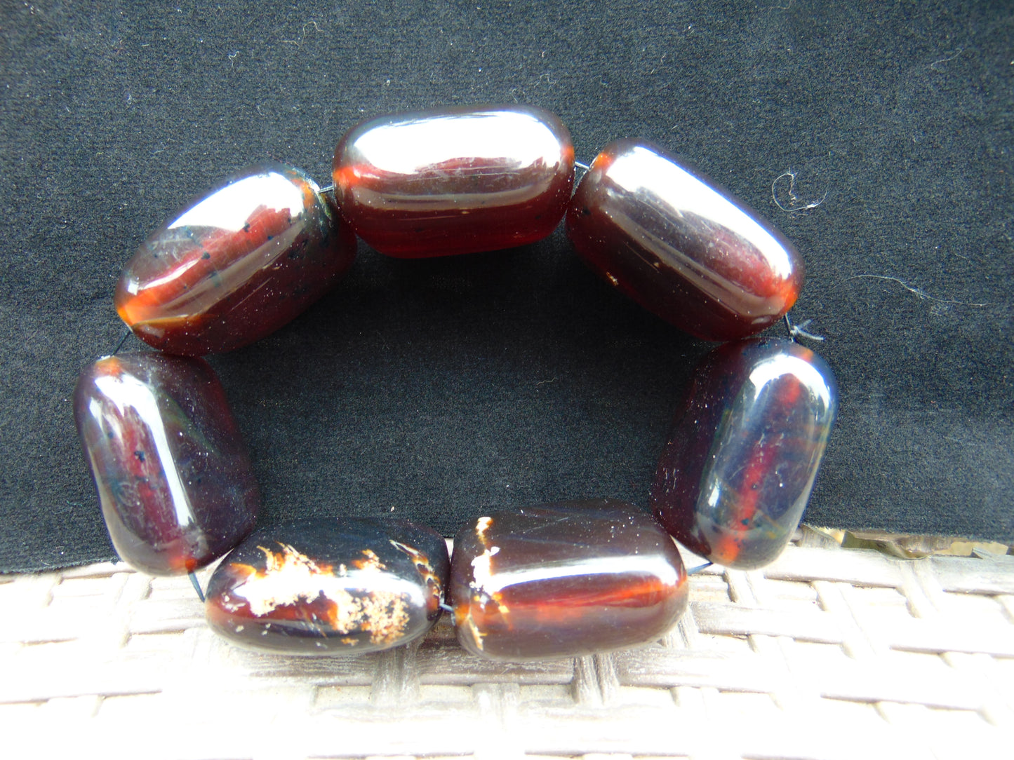 110 gr 7 Square Beads Bangle Indonesian Amber for Healing 26BE20