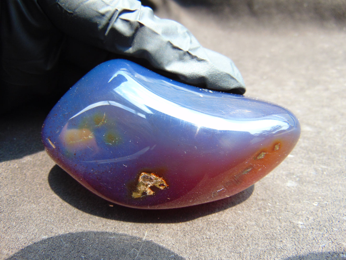 107 gr Polished Stone 86x52x49 Indonesian Blue Amber for Healing 25N138