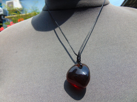 6 gram Pendant Indonesian Red Amber for Healing 26A164