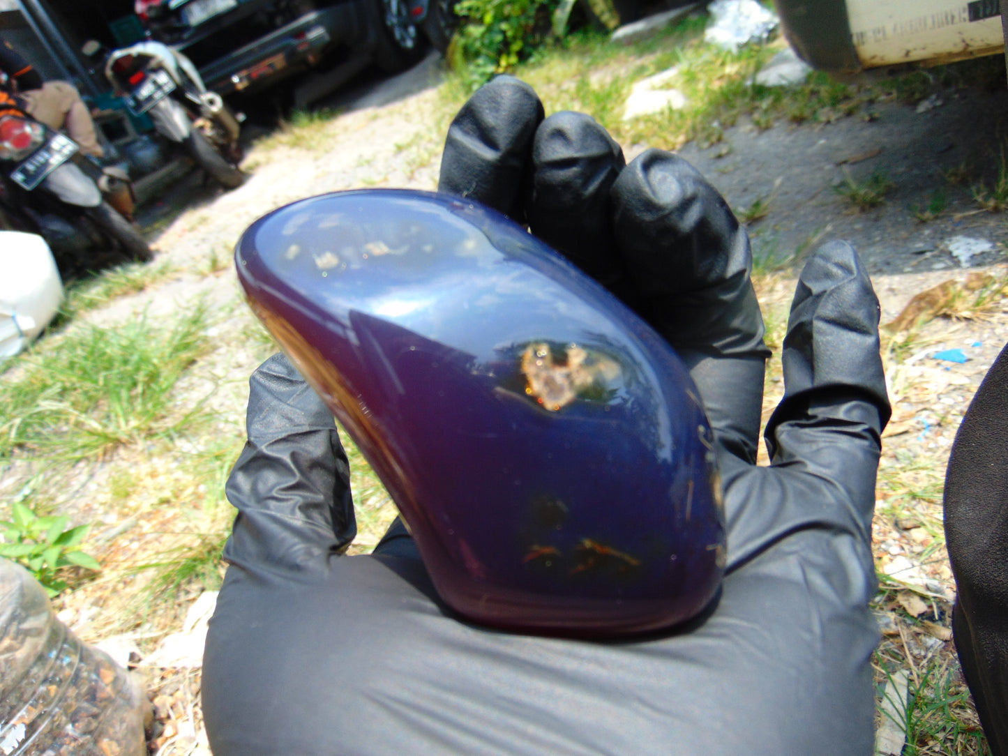 107 gr Polished Stone 86x52x49 Indonesian Blue Amber for Healing 25N138