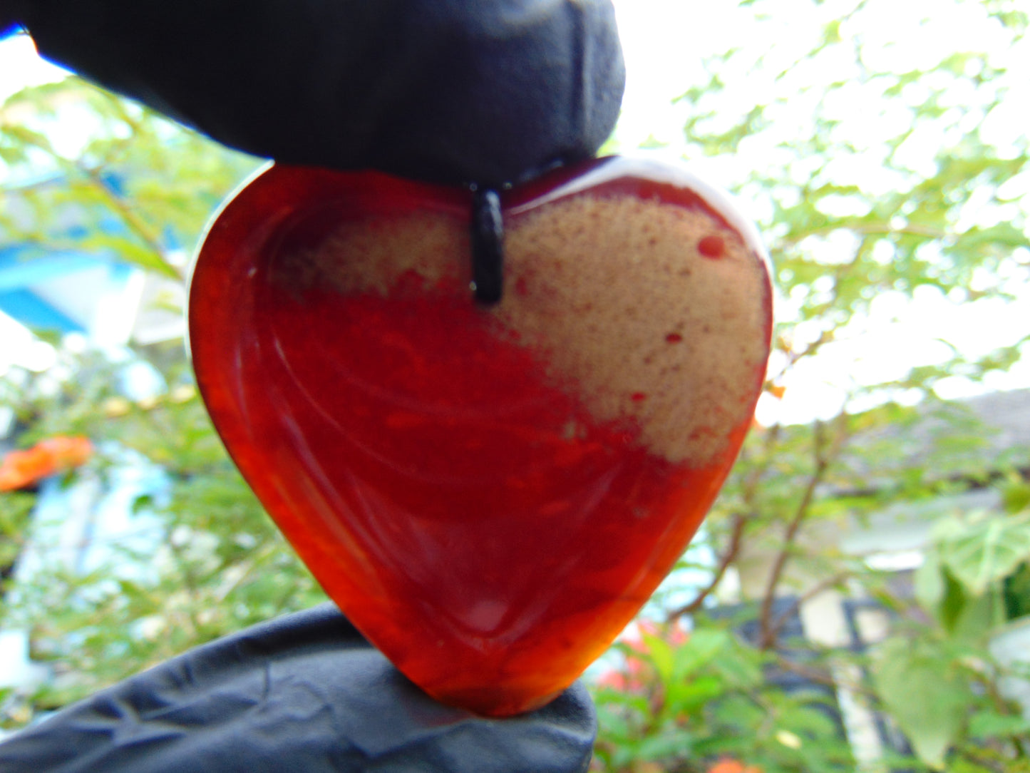 9 gr Heart Pendant Indonesian Amber for Healing 25N190