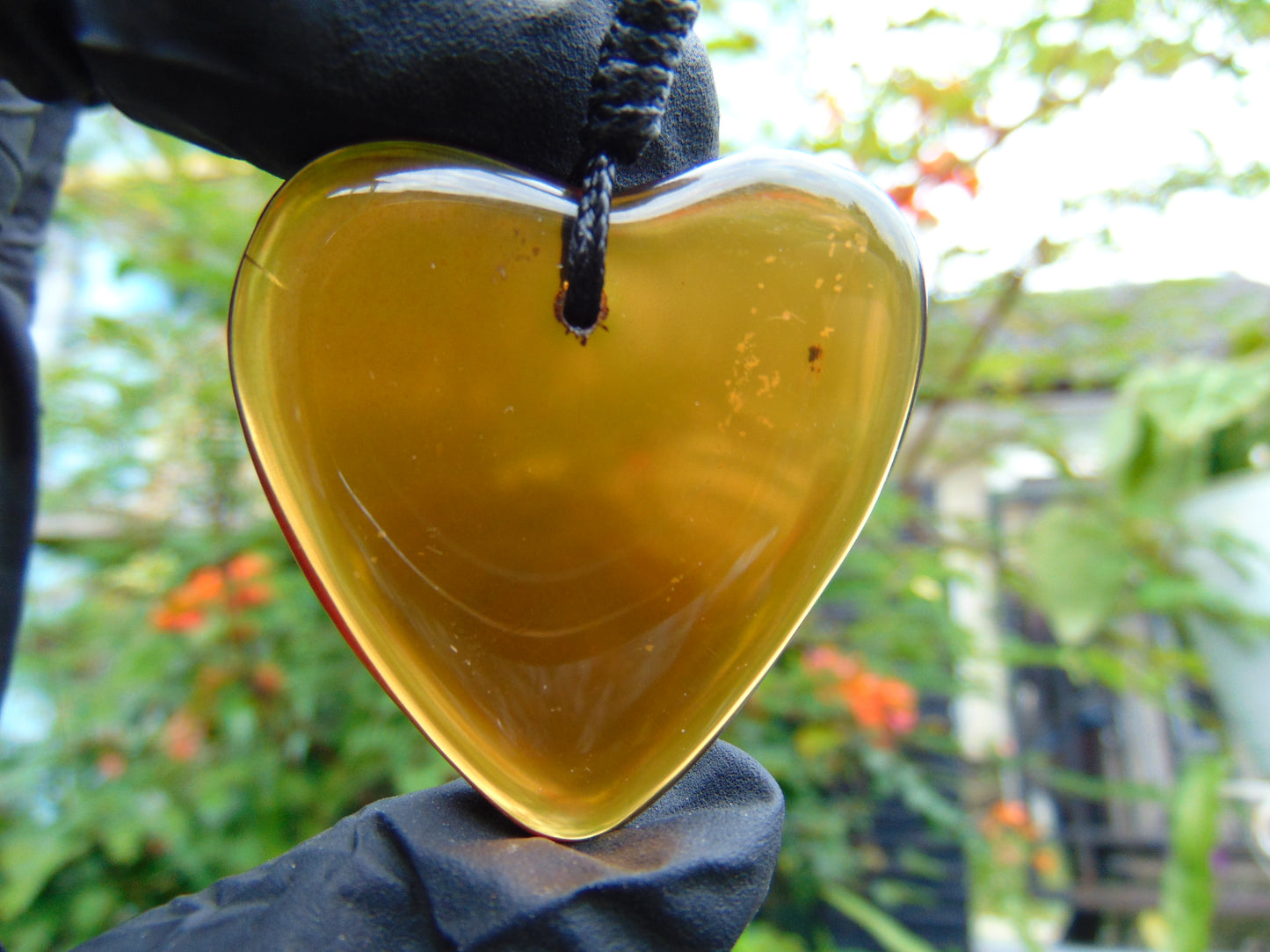 6 gr Heart Pendant Indonesian Red  Amber for Healing 25N223