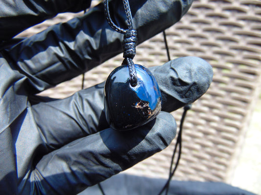 4 gram Pendant Indonesian black blue Amber for Healing 26A160