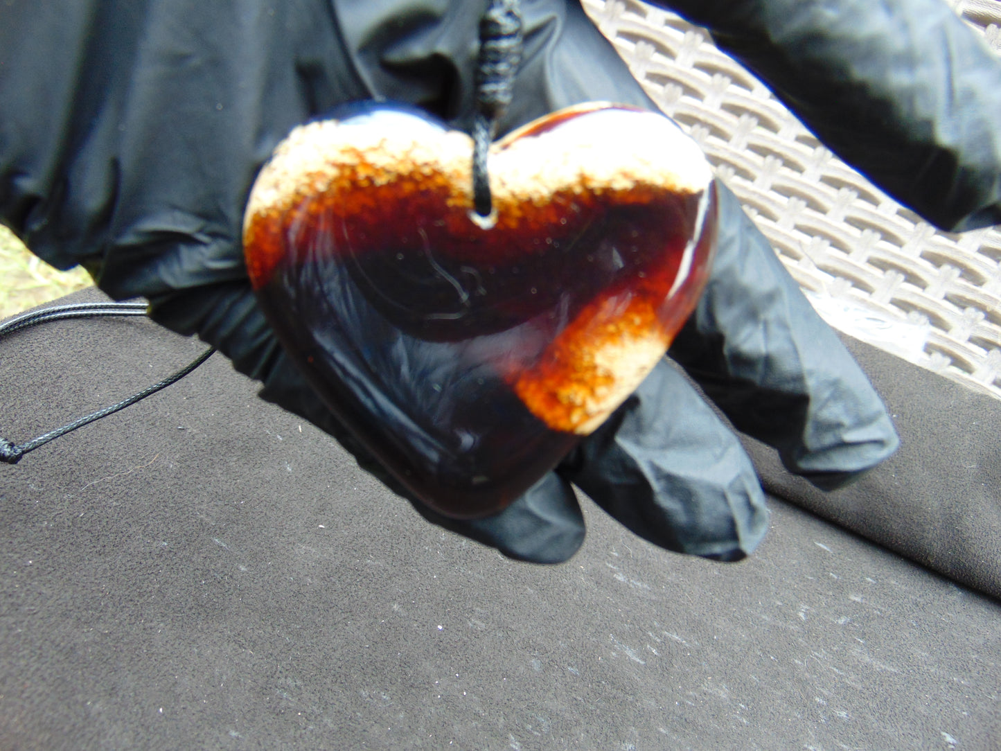 17 gr Heart Pendant Indonesian Amber for Healing 25N201