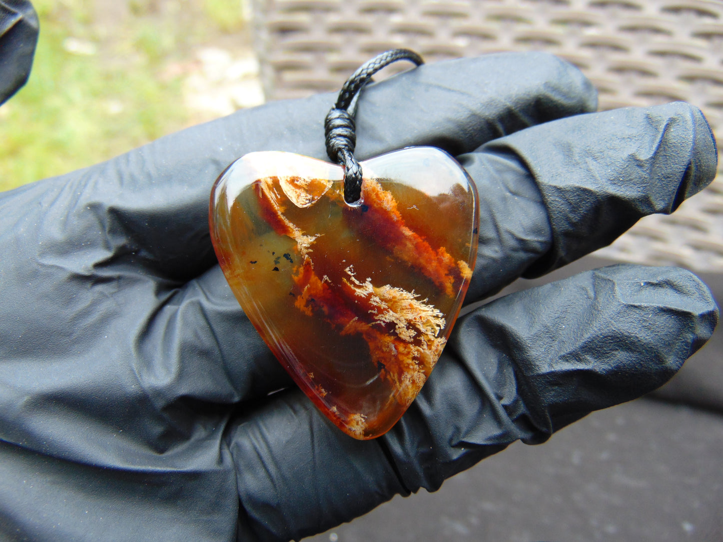 3 gr Heart Pendant Indonesian Amber for Healing 25N232