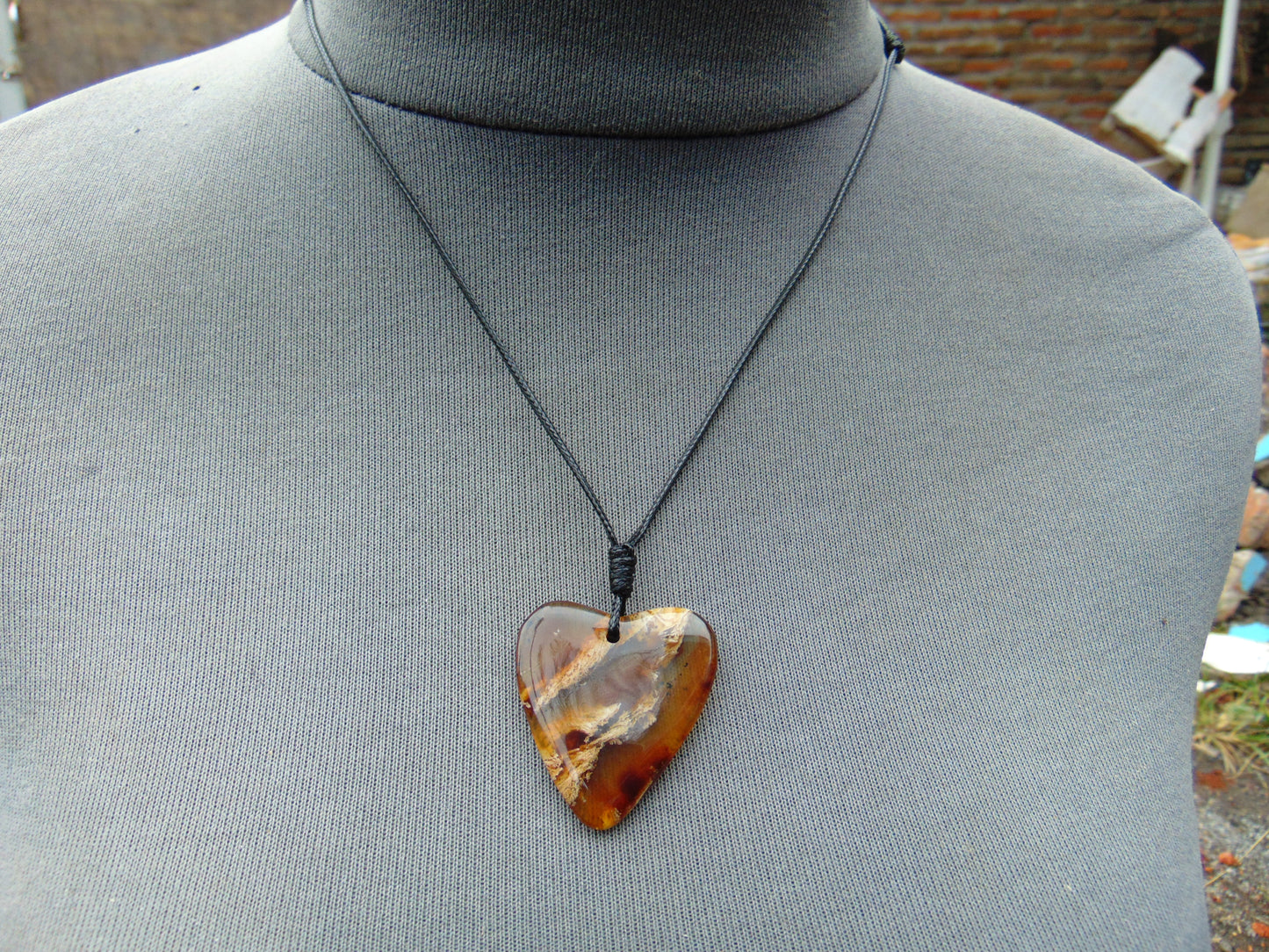 3 gr Heart Pendant Indonesian Amber for Healing 25N232