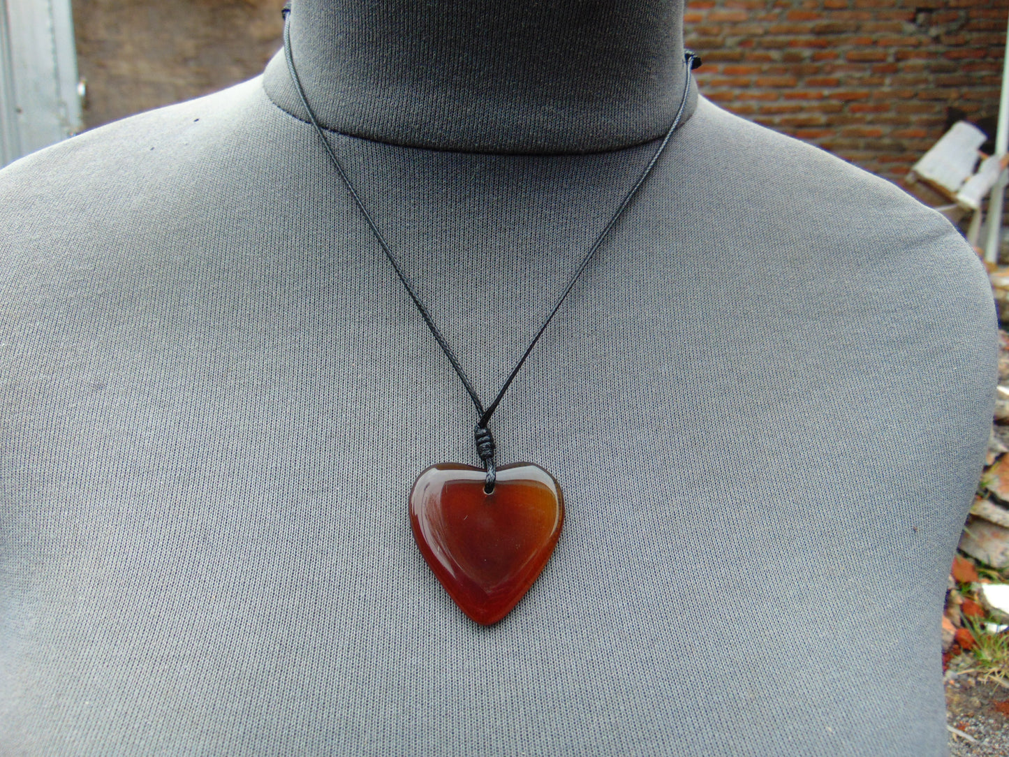 4 gr Heart Pendant Indonesian Amber for Healing 25N193