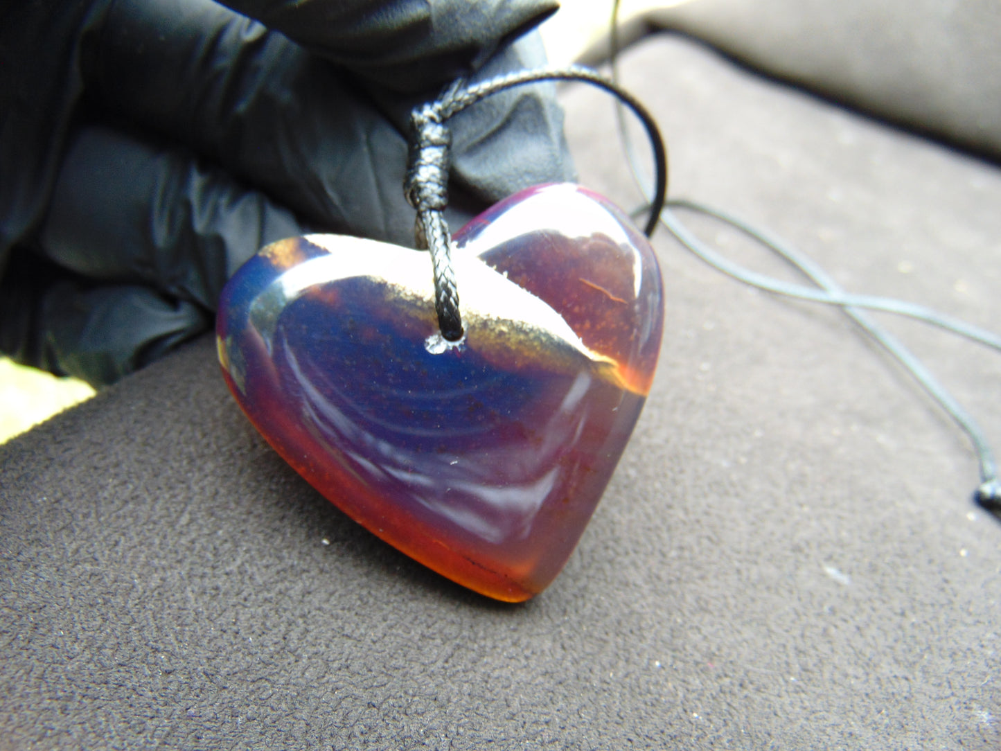 10 gr Heart Pendant Indonesian Blue Amber for Healing 25N197