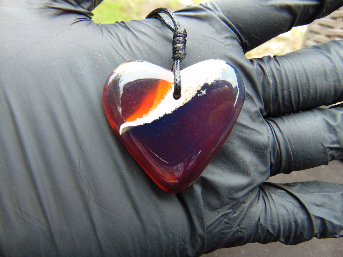 10 gr Heart Pendant Indonesian Blue Amber for Healing 25N197