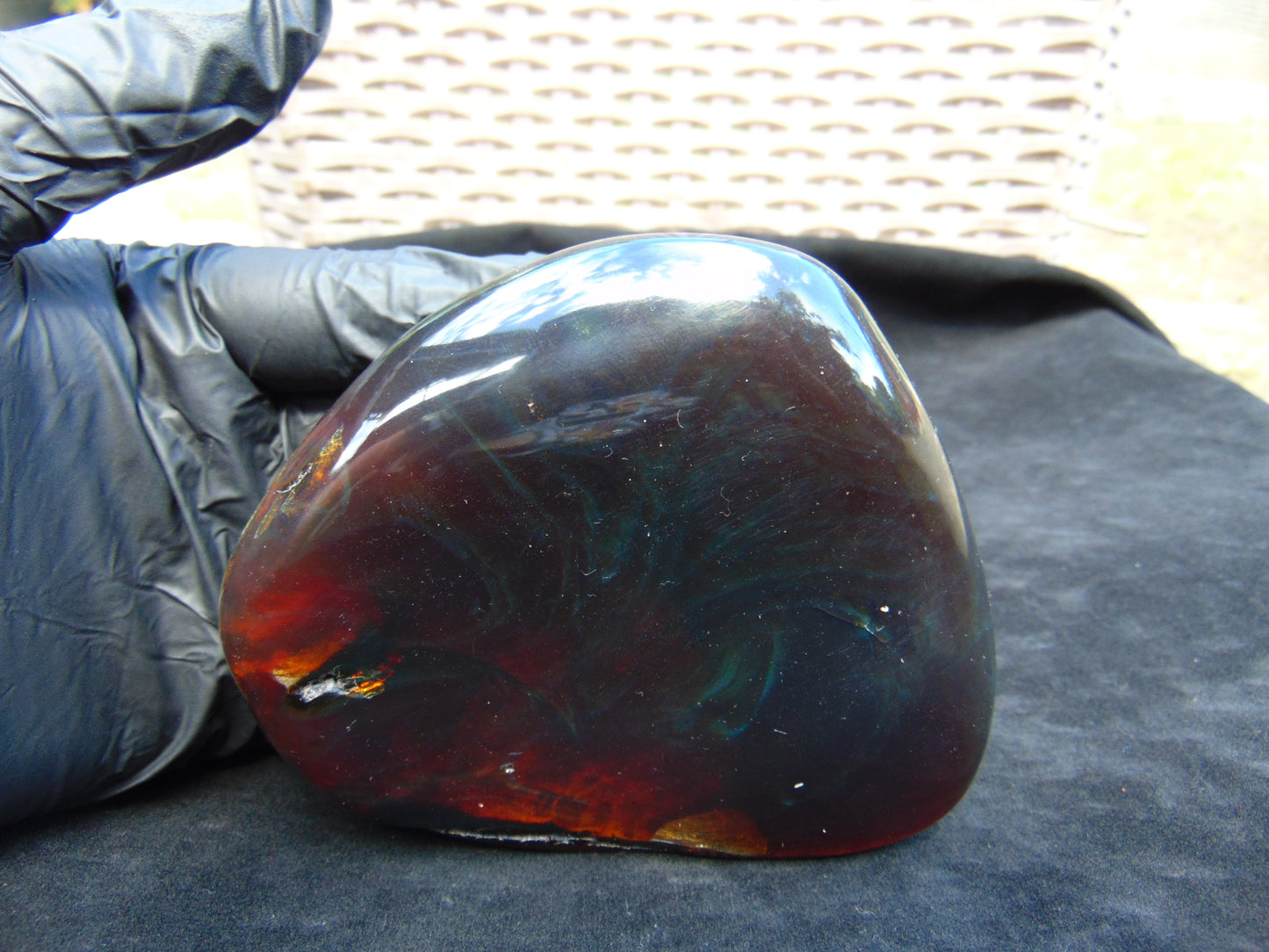 265 gr Blue Polished 113x114x32 mm Indonesia Cherry Red Amber for Healing 26ML188