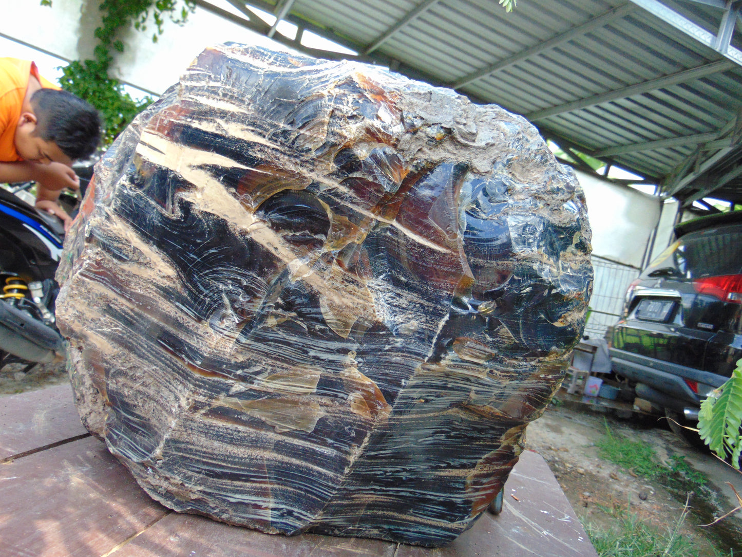 39 KG Big Rough Raw Indonesia Blue Amber for Collection Home Decoration