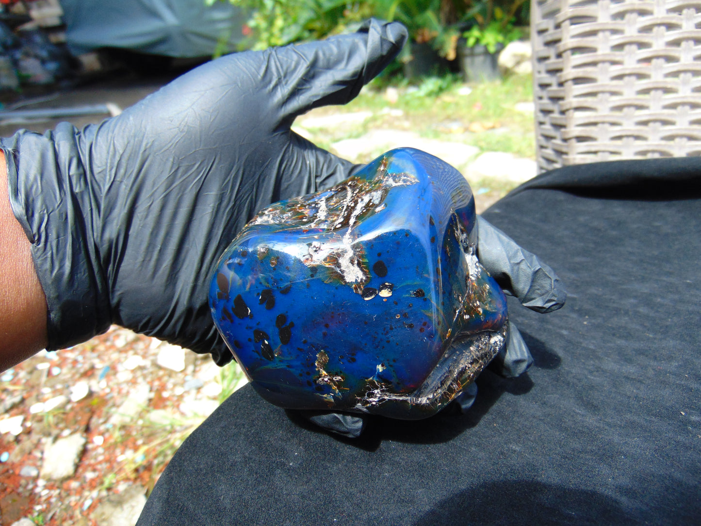 220 gr Blue Polished 95x75x54 mm Indonesia Blue Amber for Healing 26ML186