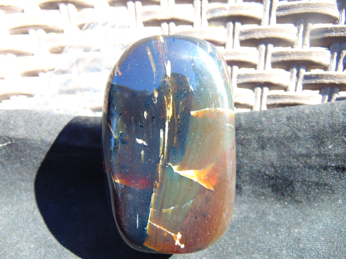 168 gram Shaped Square Block drilled Polished 10x9x9 cm Indonesia Green Amber for Healing 26bf60
