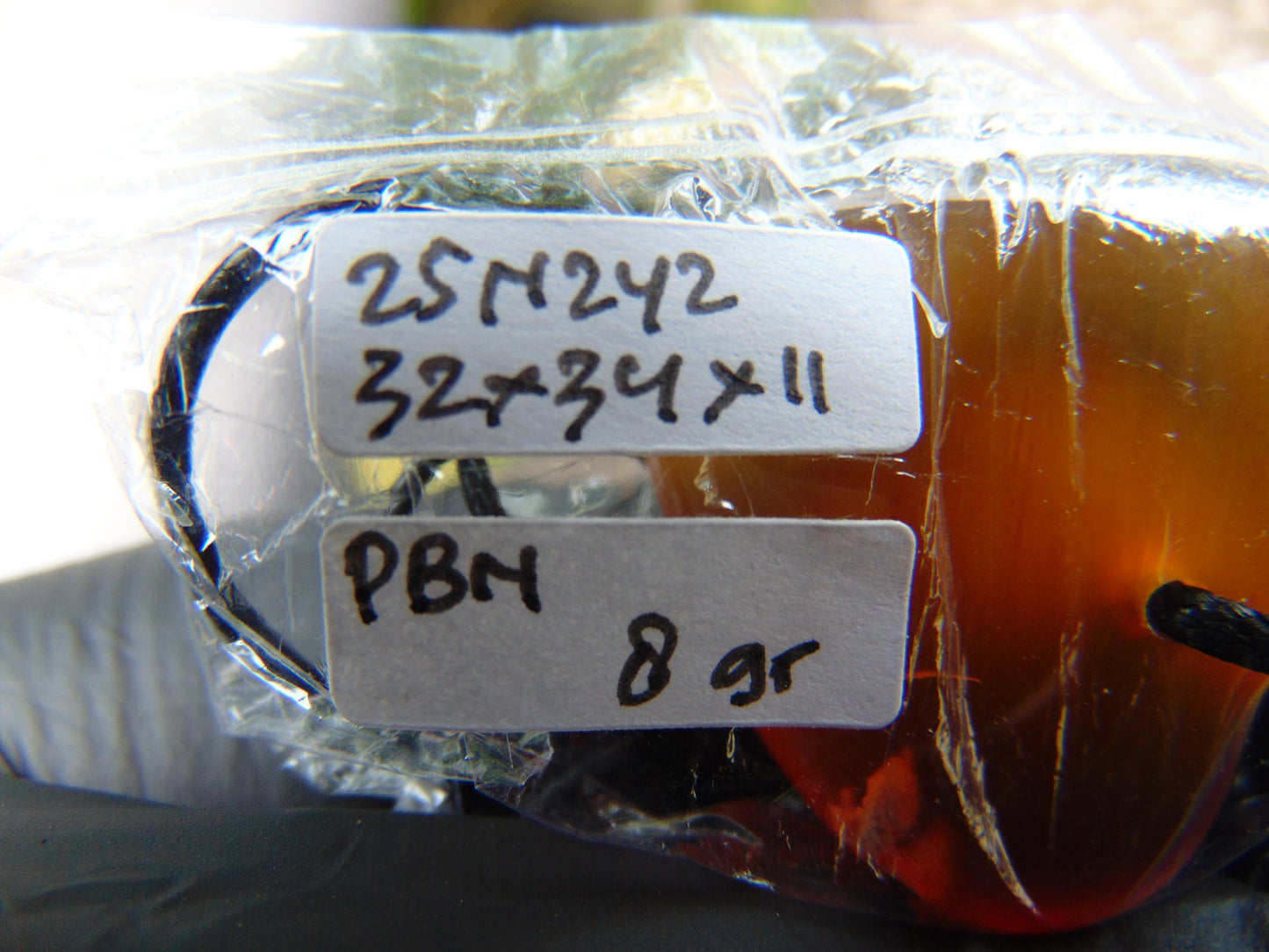 8 gr Heart Pendant 32x343x11mm Indonesia Amber for Healing 25N242