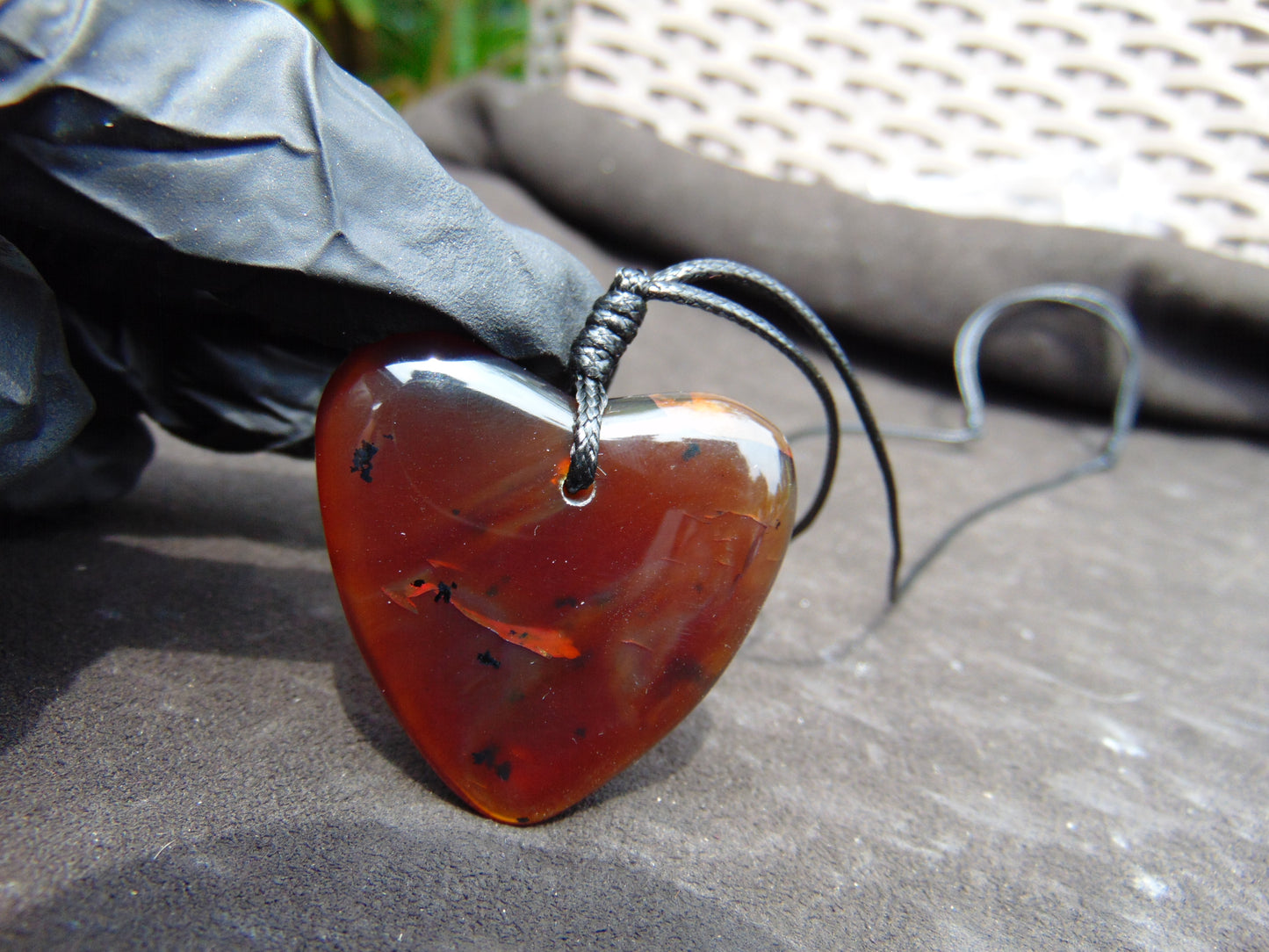 9 gr Heart Pendant 35x39x9mm Indonesia Amber for Healing 25N220