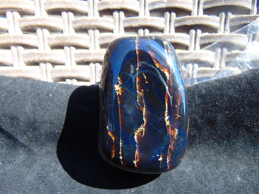 99 gram Shaped Square Block dilled Polished 10x9x9 cm Indonesia Blue Amber for Healing 26bf90