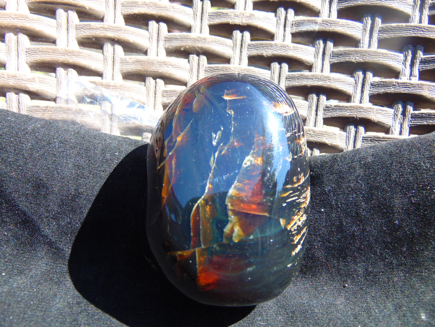 99 gram Shaped Square Fully drilled Polished 10x9x9 cm Indonesia Green White Amber for Healing 26bf74