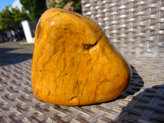 291  gram Polished Indonesia Yellow Fragrance Amber for Healing FK17