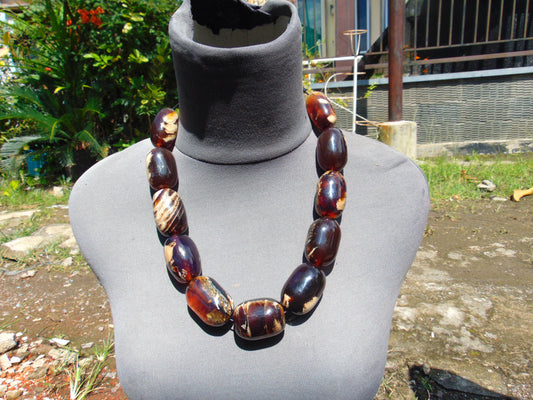 194 gr Small Necklace 11 beads Indonesian white red Amber for Healing A11K156