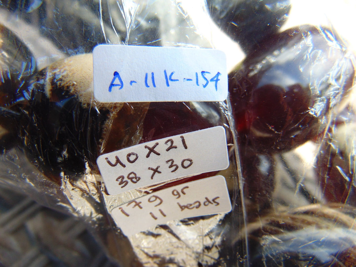 179 gr Small Necklace 11 beads Indonesian white red Amber for Healing A11K154