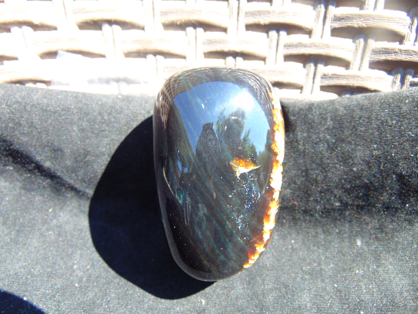 104 gram Shaped Square Fully Drilled Polished 10x9x9 cm Indonesia Green Amber for Healing 26bf42