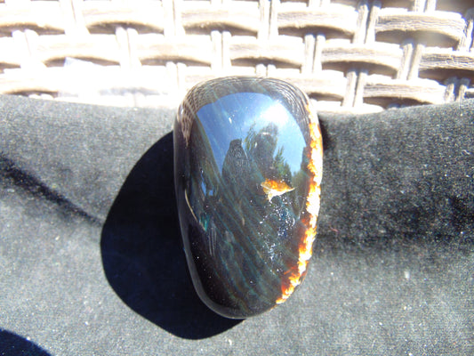 104 gram Shaped Square Fully Drilled Polished 10x9x9 cm Indonesia Green Amber for Healing 26bf42