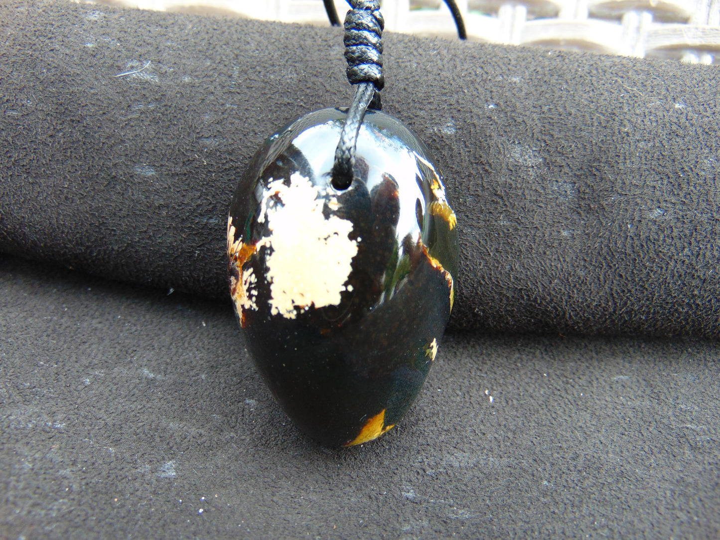 35 gr Pendant 55x36x39 mm Indonesian Amber for Healing P242