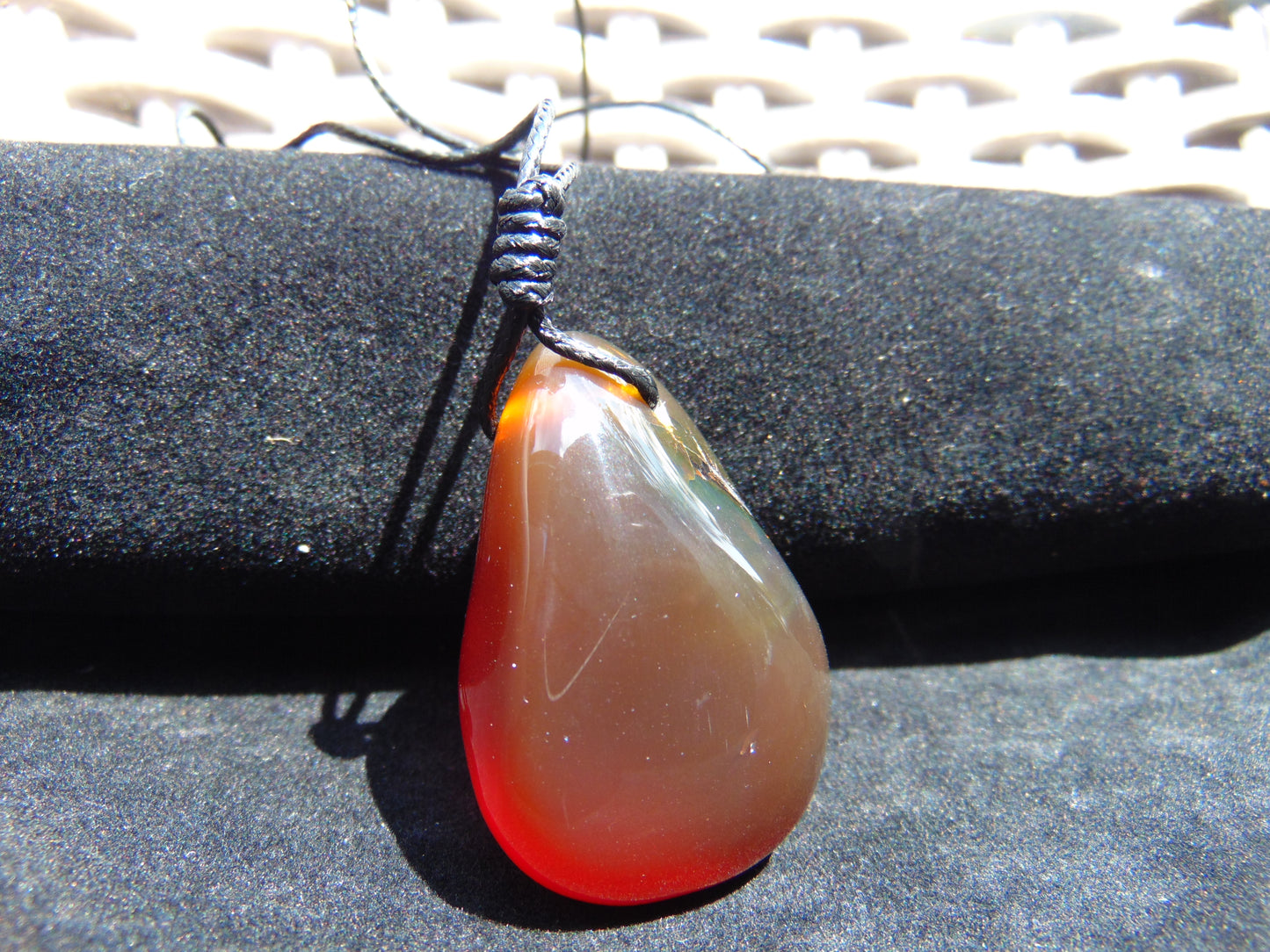 14 gr Pendant 42x28x21 mm Indonesian Red Violet Amber for Healing 25A438
