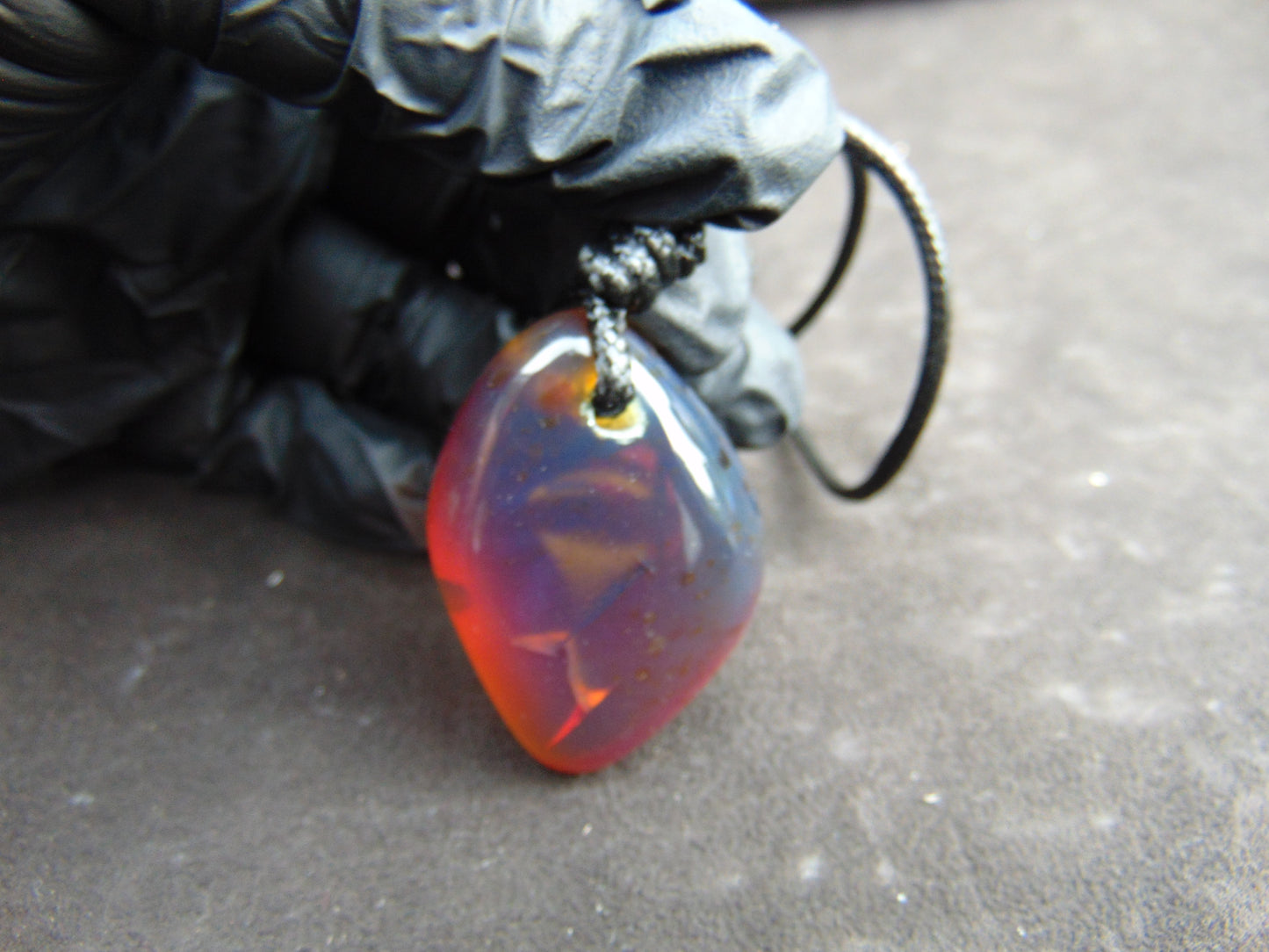 15  gr Pendant 45x32x19 mm Indonesian Blue Amber for Healing P62