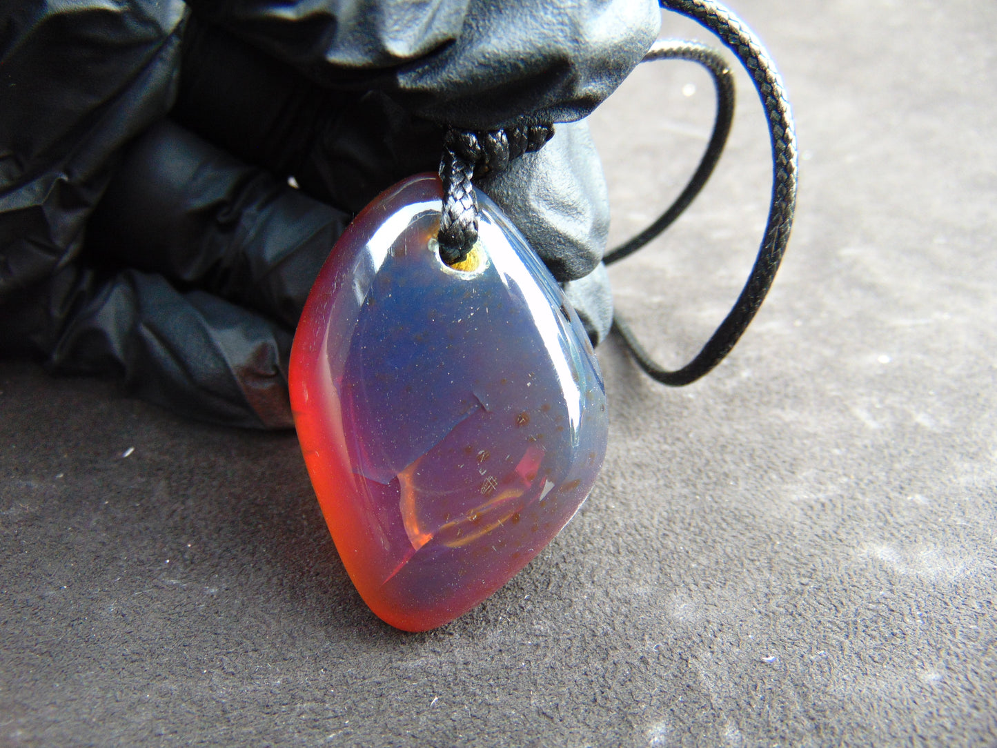 15  gr Pendant 45x32x19 mm Indonesian Blue Amber for Healing P62