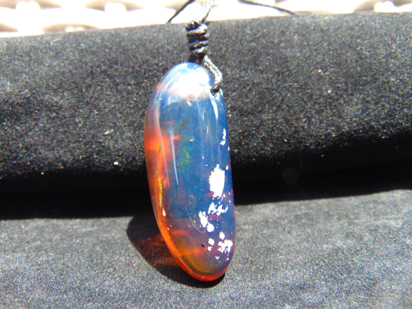 7 gr Pendant 44x17x15 mm Indonesian Crystal Blue Amber for Healing 25A444