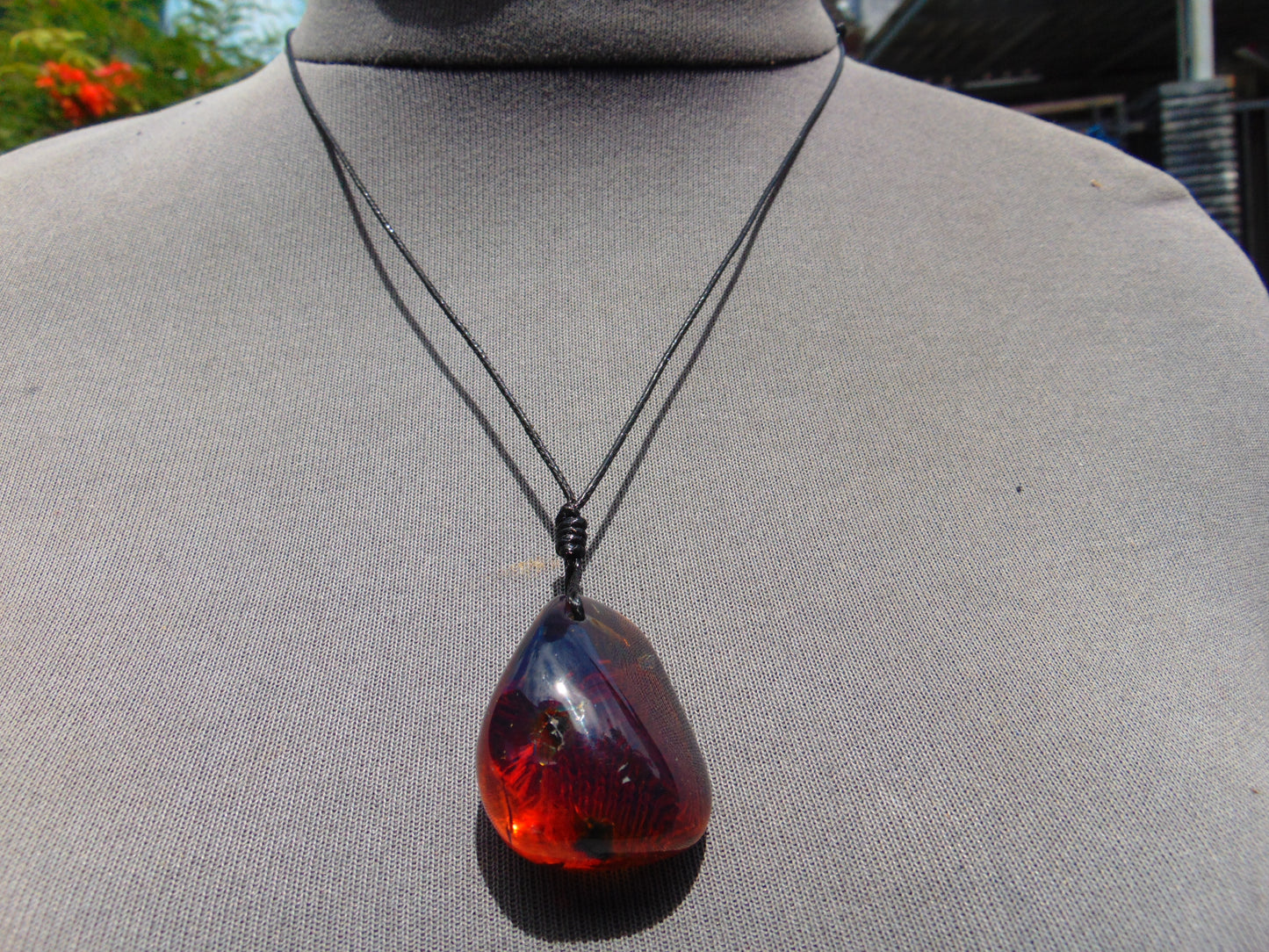 11 gr Pendant 35x28x22 mm Indonesian AAA Crystal Blue Amber for Healing 25A461