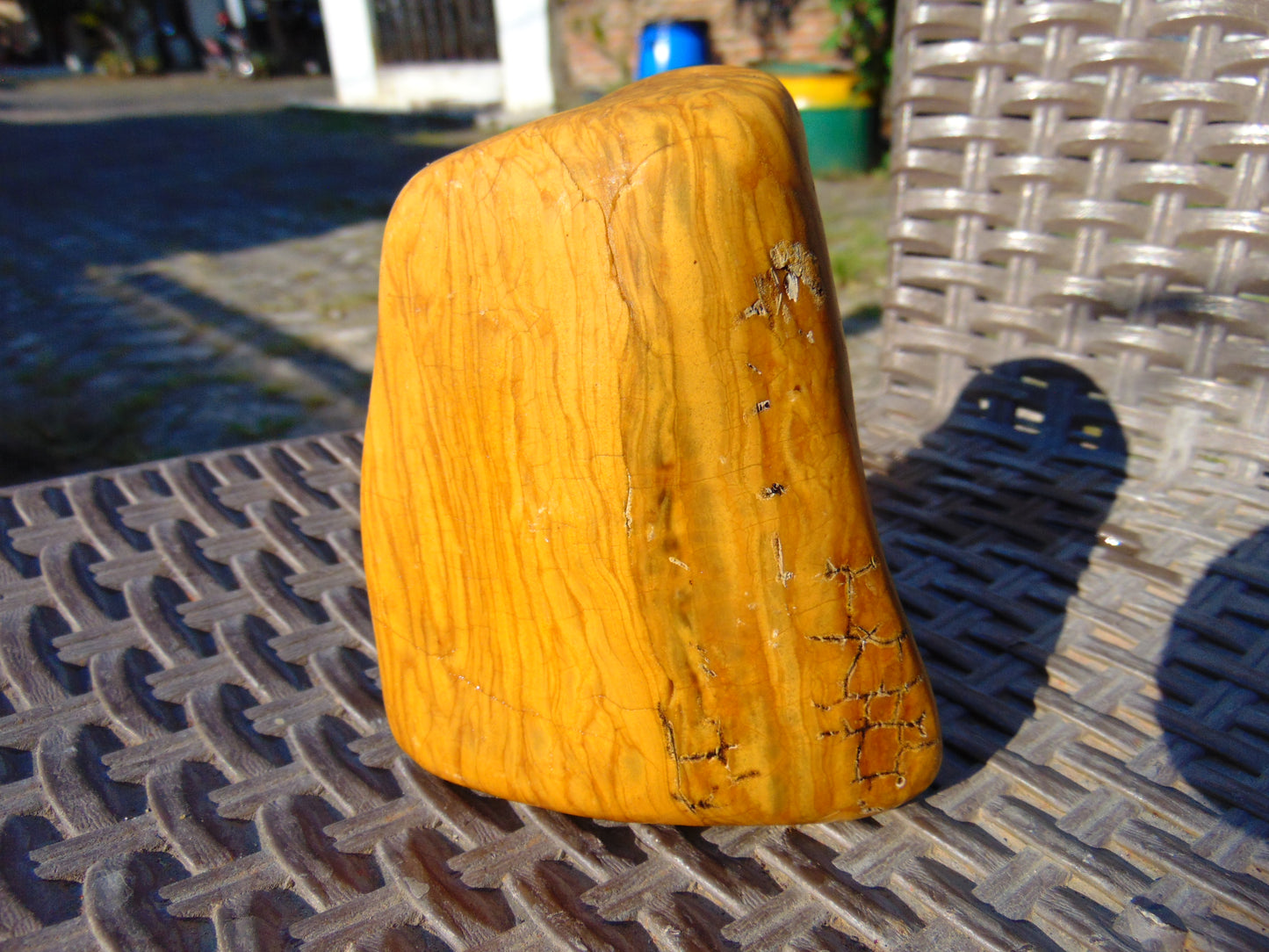 276 gram Polished Indonesia Yellow Fragrance Amber for Healing KM15