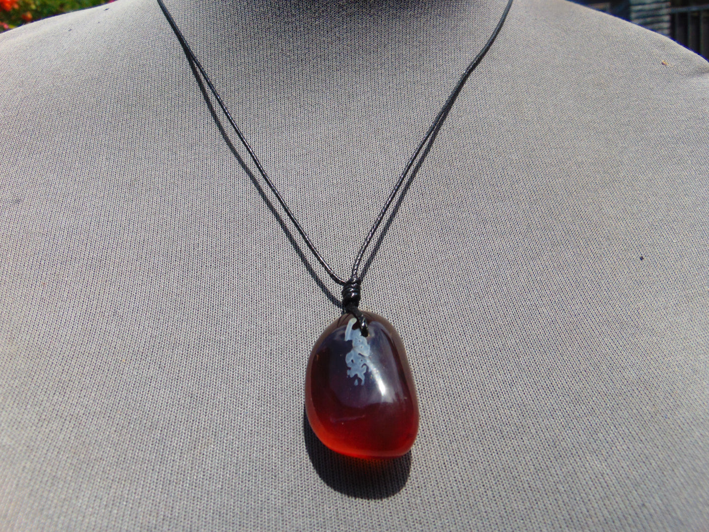 7 gr Pendant 31x22x17 mm Indonesian Inclusion Blue Red Amber for Healing 25A469