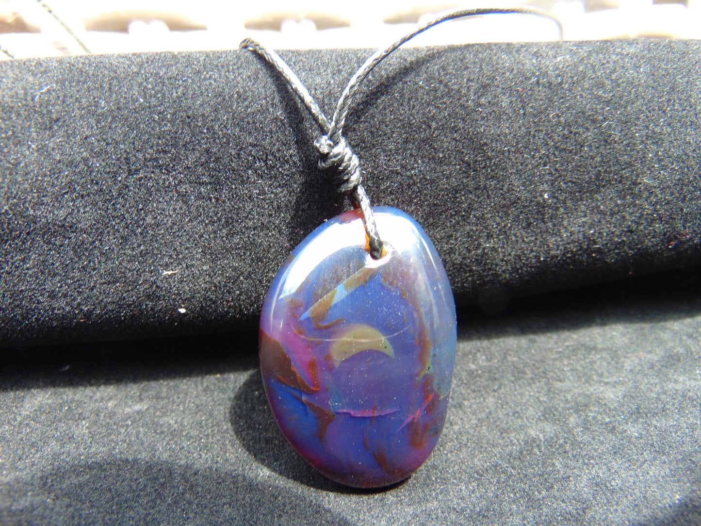 8 gr Pendant 38x25x16 mm Indonesian Blue Amber for Healing 25A449