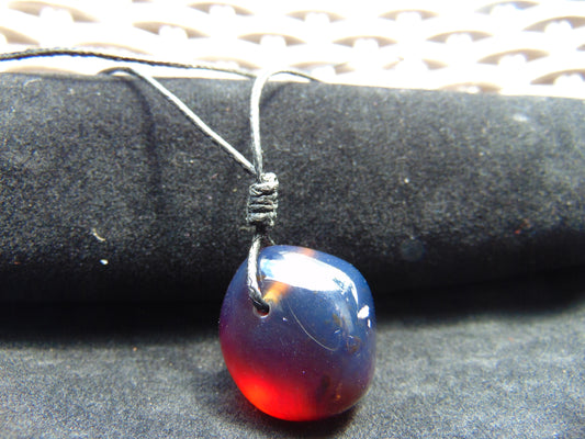 7 gr Pendant 26x25x21 mm Indonesian Blue Amber for Healing 25A468