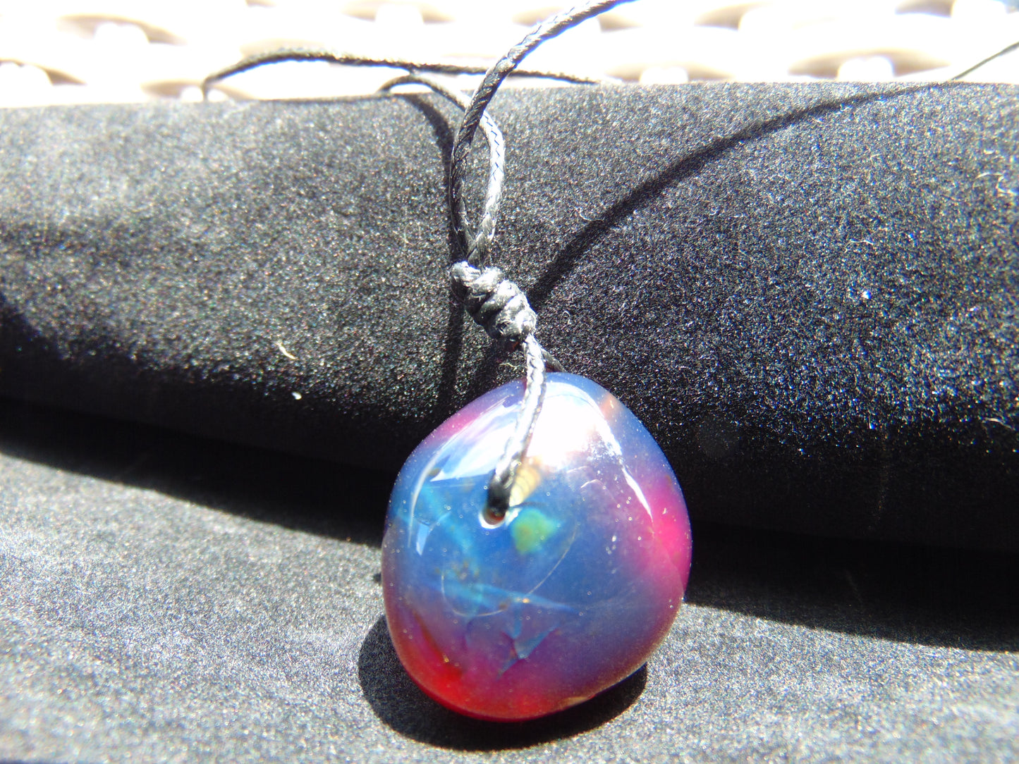 7 gr Pendant 26x25x21 mm Indonesian Blue Amber for Healing 25A468