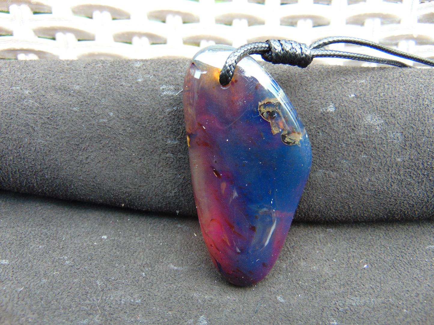 36 gr Pendant Indonesian Blue Amber for Healing PAR16
