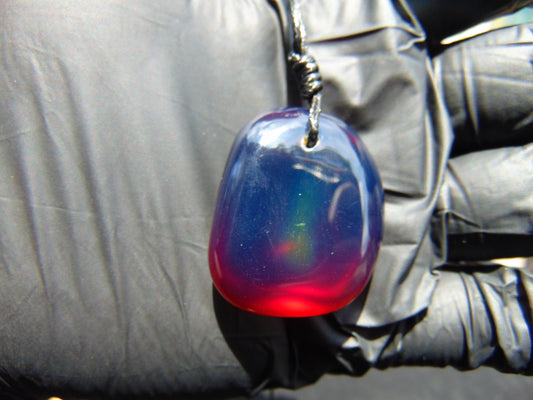 9 gr Pendant 33x27x16 mm Indonesian Blue Amber for Healing 25A454