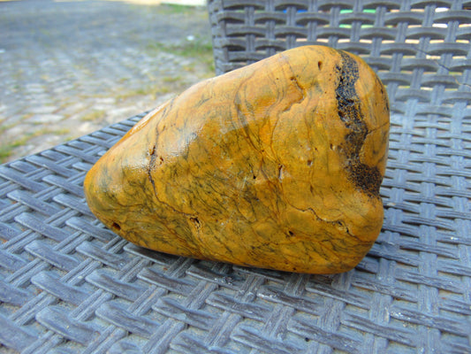 247 gram Polished Indonesia Yellow Fragrance Amber for Healing KM19