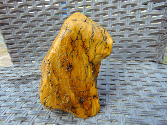 300 gram Polished Indonesia Yellow Fragrance Amber for Healing KM3