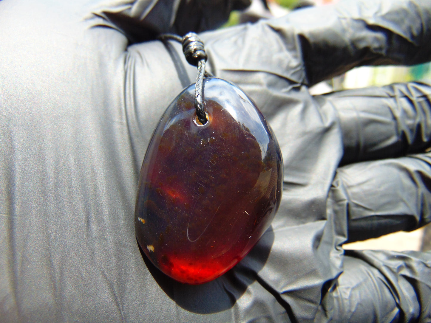 11 gr Pendant 38x27x21 mm Indonesian Crystal Red Blue Amber for Healing 25A436
